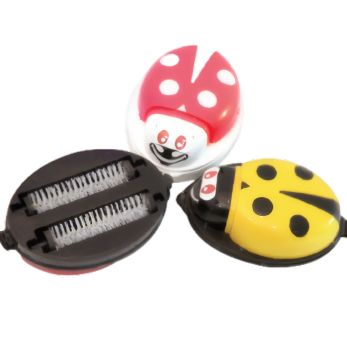 BROSSE TAPIS COCCINELLE